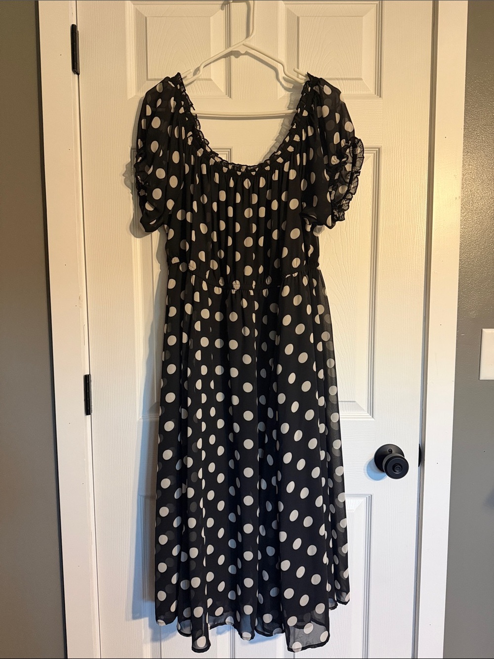 torrid Black and White Polka Dot Puff Sleeve Midi Dress